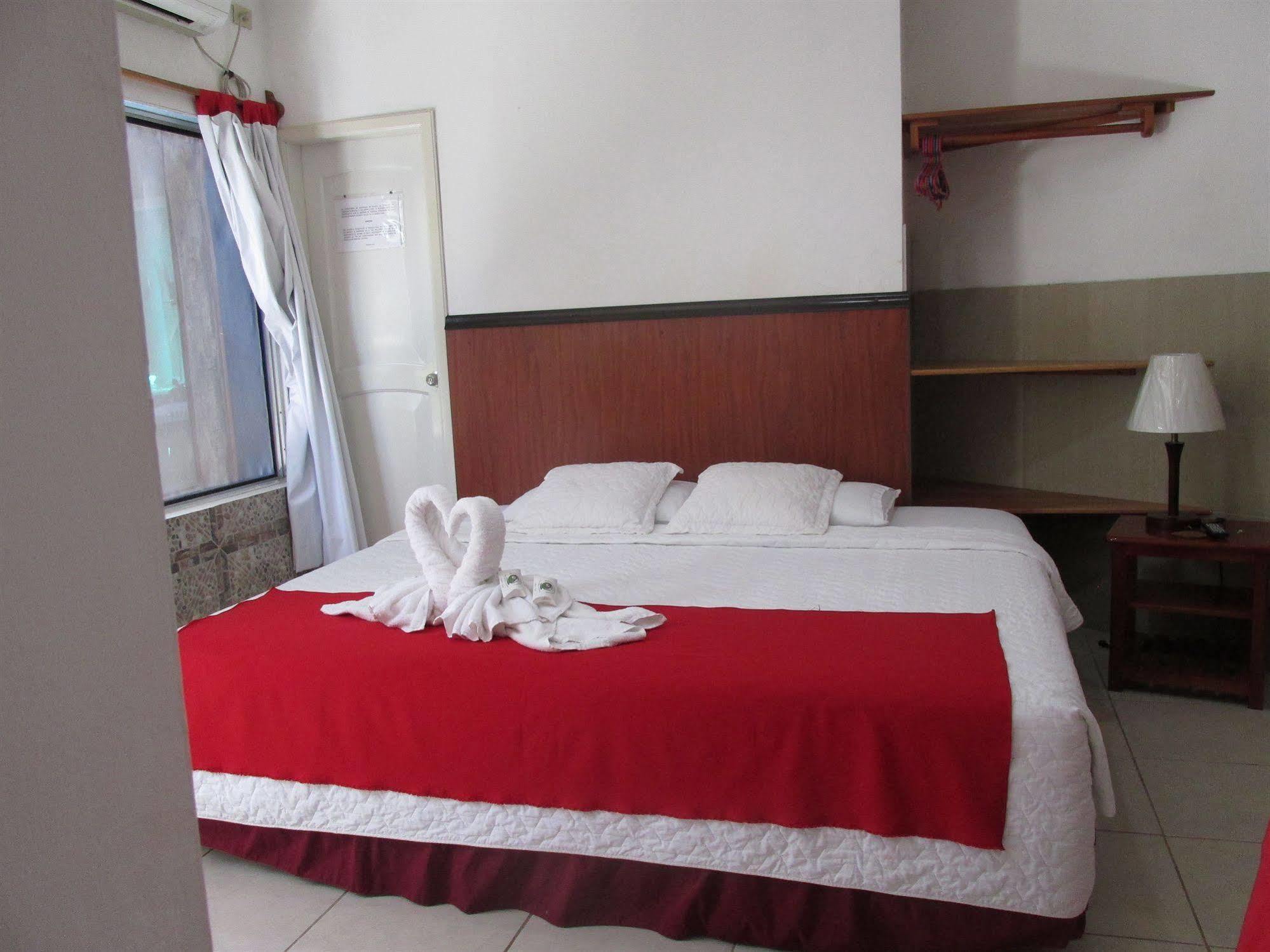 Hotel La Gran Tortuga - ᯤ Starlink بْوُرتو فيلاميل المظهر الخارجي الصورة