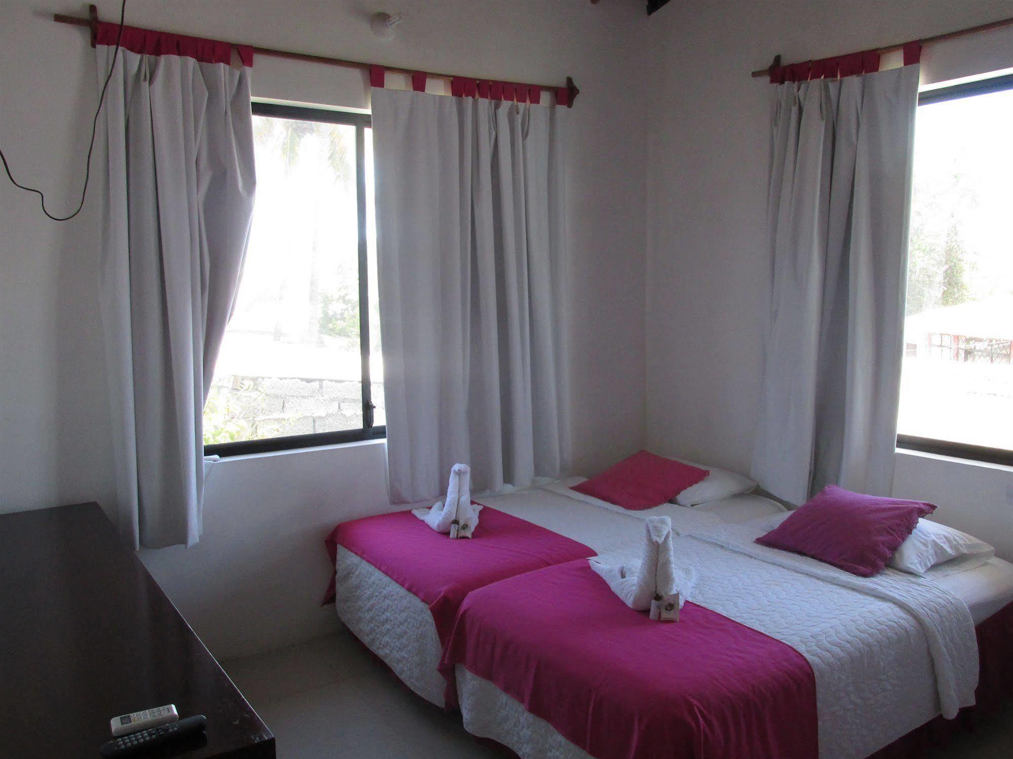 Hotel La Gran Tortuga - ᯤ Starlink بْوُرتو فيلاميل المظهر الخارجي الصورة